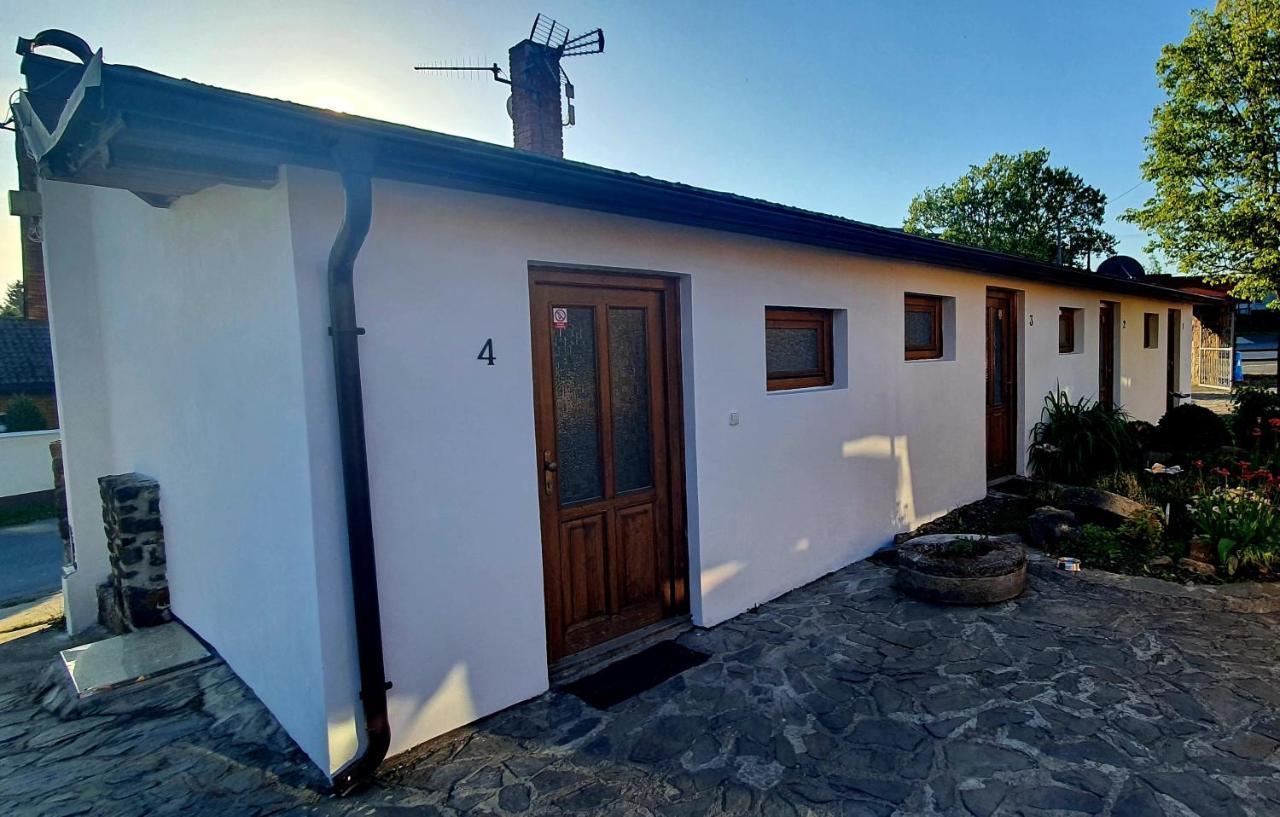 Katerina Restaurant A Penzion Rozvadov Kültér fotó