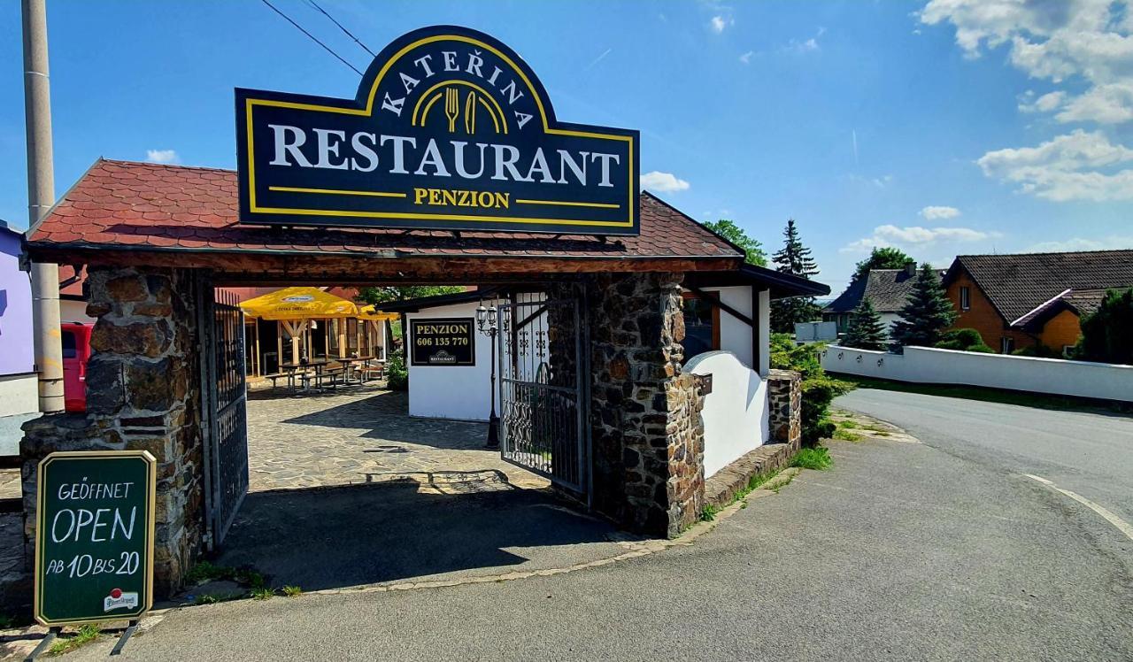 Katerina Restaurant A Penzion Rozvadov Kültér fotó